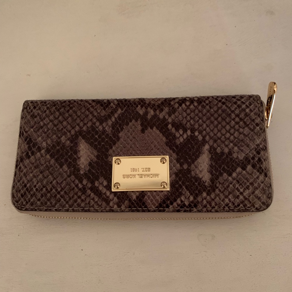 Michael Kors wallet
